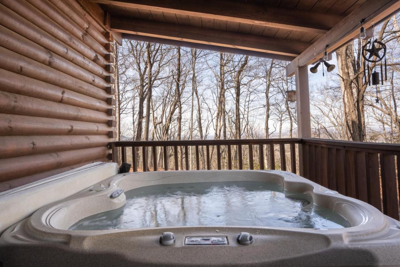 Comfort Cabin Bearway To Heaven W Private Hot Tub Pigeon Forge Exterior foto