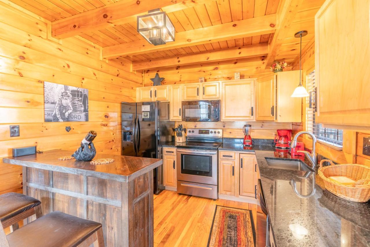 Comfort Cabin Bearway To Heaven W Private Hot Tub Pigeon Forge Exterior foto