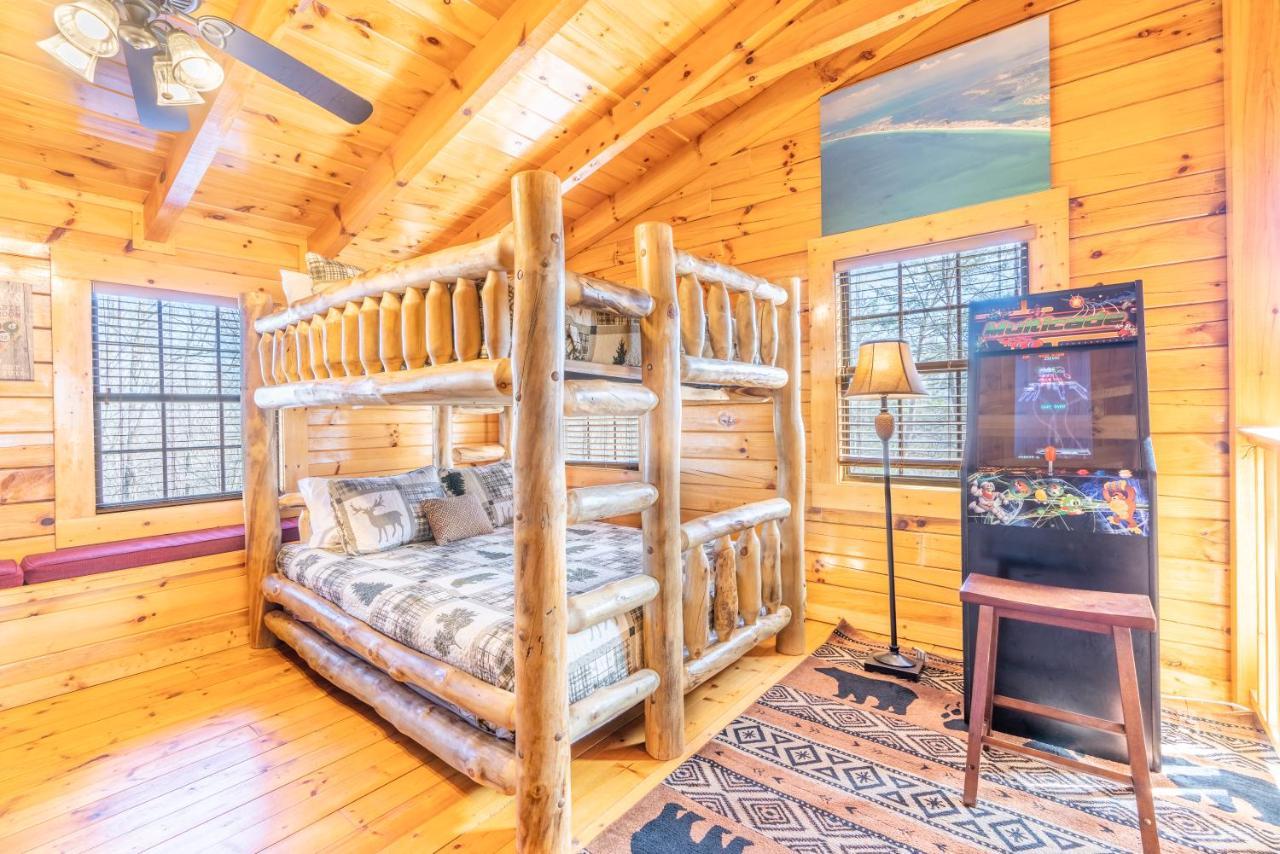 Comfort Cabin Bearway To Heaven W Private Hot Tub Pigeon Forge Exterior foto